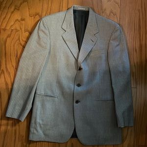 wMen’s Geoffrey Beene SUIT Wool Pinstriped Gray 40R coat 34x30 slacks (altered)